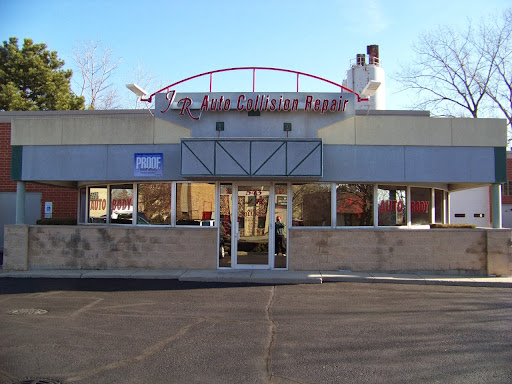 Auto Body Shop «J.R. Auto Collision Repair», reviews and photos, 543 N Arthur Ave, Arlington Heights, IL 60005, USA