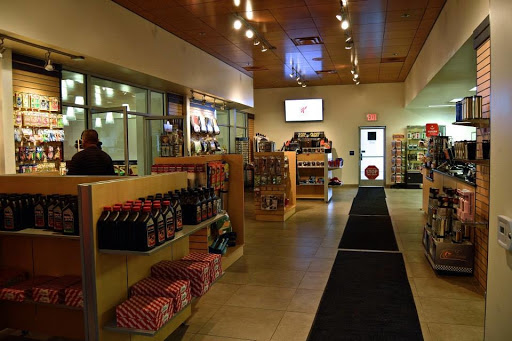 Toyota Dealer «Miller Toyota of Anaheim», reviews and photos, 1331 N Euclid St, Anaheim, CA 92801, USA