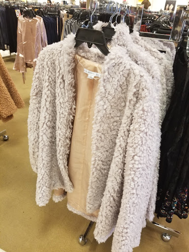 Department Store «Von Maur», reviews and photos, 2 Fountain Grass Dr, Lake St Louis, MO 63367, USA