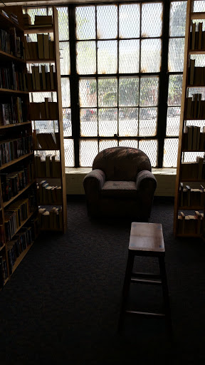 Used Book Store «Barbed Wire Books», reviews and photos, 504 Main St, Longmont, CO 80501, USA