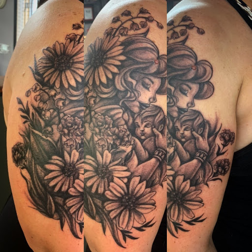 Tattoo Shop «ZONE13 Tattoo», reviews and photos, 10 Superior Way, Woodbury, NJ 08096, USA