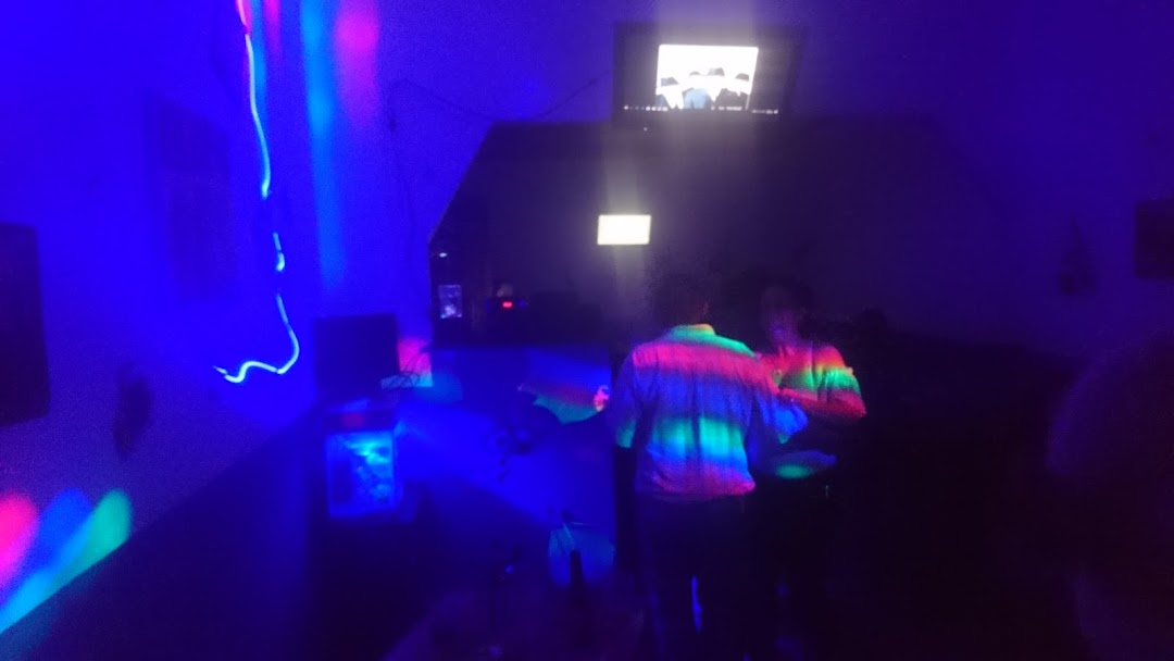 BAR KARAOKE EL BARTO