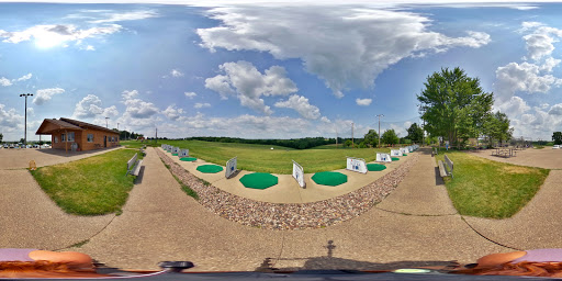 Golf Course «Derby Grange Golf & Recreation», reviews and photos, 13079 Derby Grange Rd, Dubuque, IA 52002, USA
