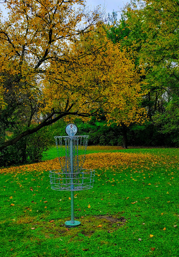 Walnut Hill Disc Golf Course image 8