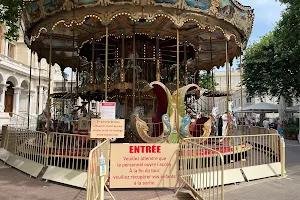 Carrousel image