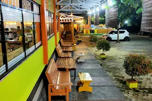 Rumah Makan Anugerah Ramayana image