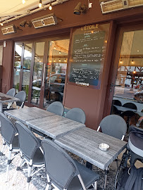 Atmosphère du Restaurant L'Etoile à Deauville - n°1