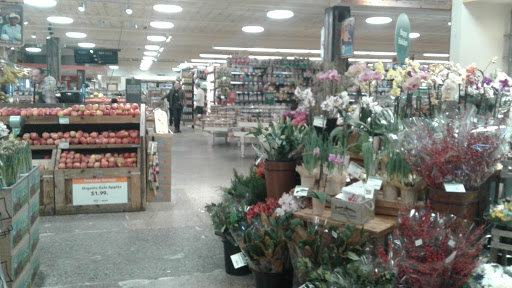Grocery Store «Whole Foods Market», reviews and photos, 300 N Broad St, New Orleans, LA 70119, USA