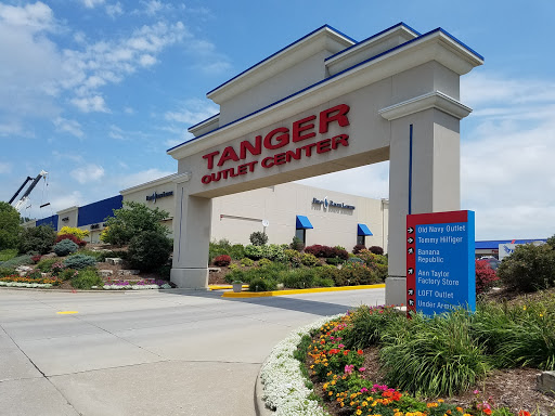 Outlet Mall «Tanger Outlet Williamsburg», reviews and photos, 150 Tanger Dr, Williamsburg, IA 52361, USA