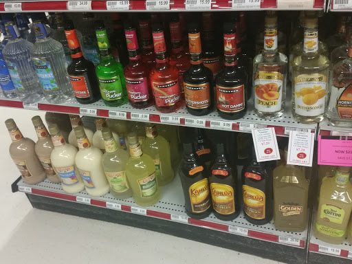 Liquor Store «Pearl Street Beverage», reviews and photos, 240 Pearl St, Burlington, VT 05401, USA