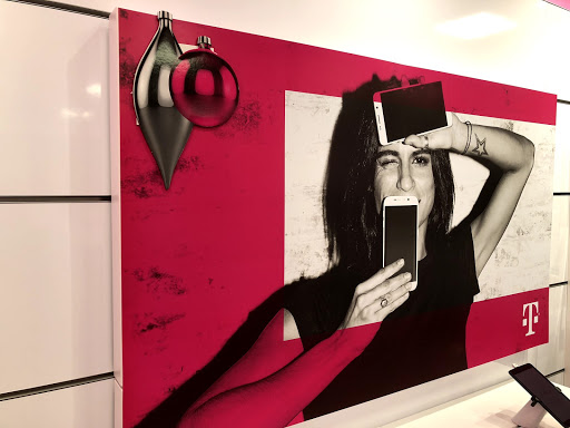 T-Mobile image