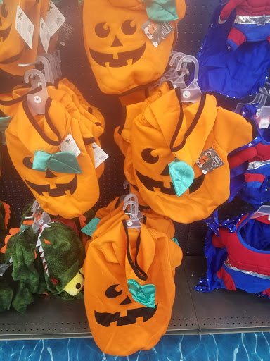 Pet Supply Store «Petco Animal Supplies», reviews and photos, 10511 S 15th St, Bellevue, NE 68123, USA