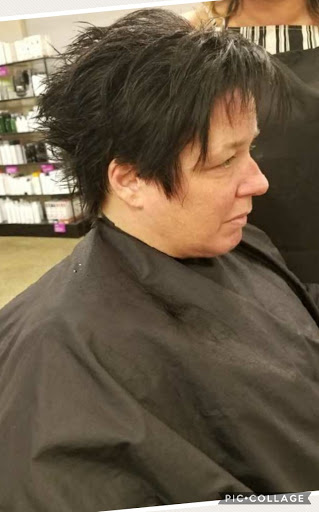Hair Salon «BoRics Hair Care», reviews and photos, 3313 N Green River Rd, Evansville, IN 47715, USA