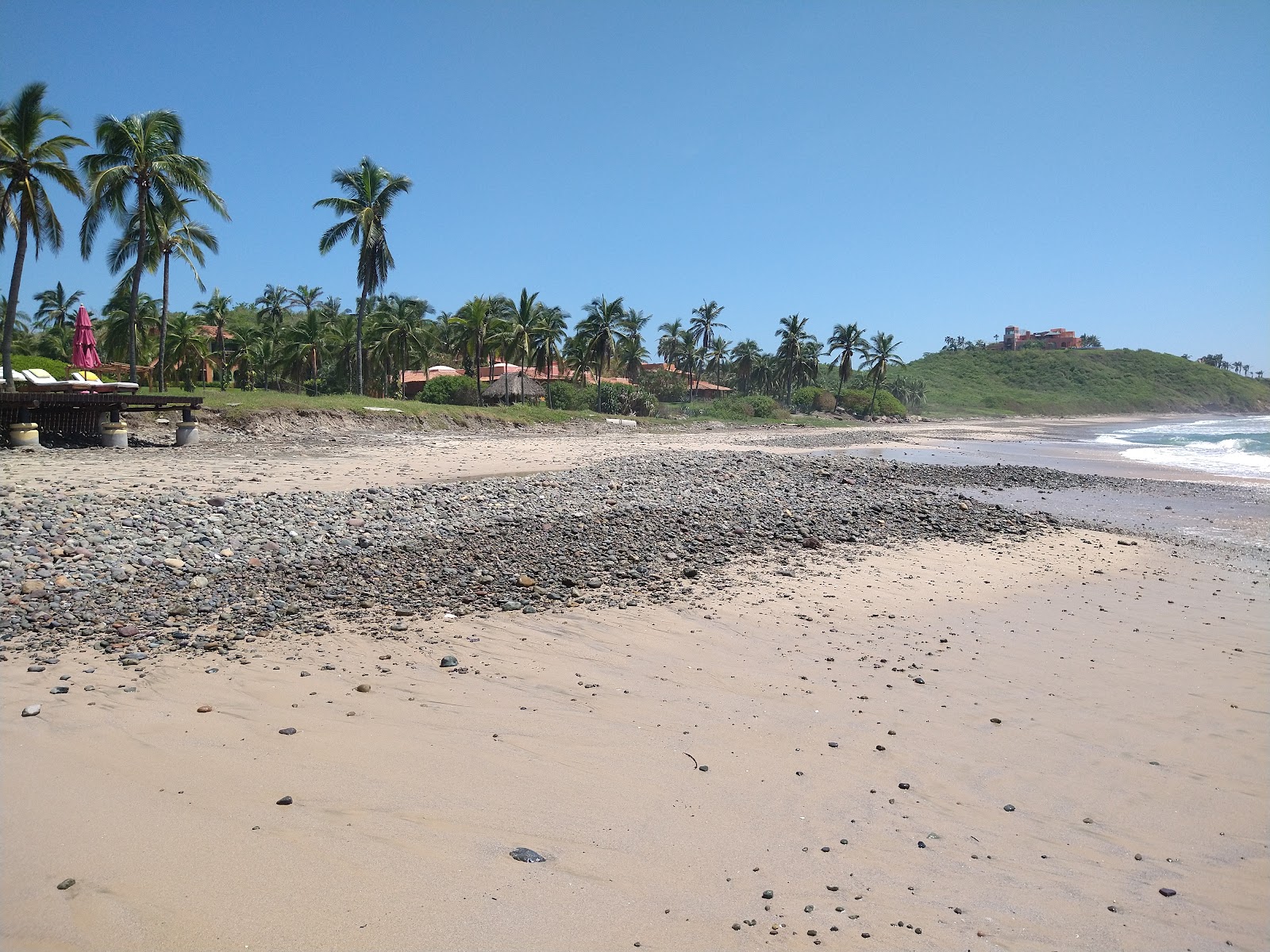 Zdjęcie Alamandas beach z poziomem czystości wysoki