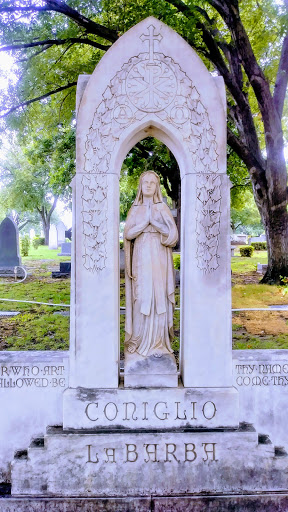 Funeral Home «Calvary Hill Funeral Home», reviews and photos, 3235 Lombardy Ln, Dallas, TX 75220, USA