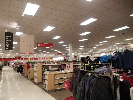 Department Store «Target», reviews and photos, 3850 Hempstead Turnpike, Levittown, NY 11756, USA