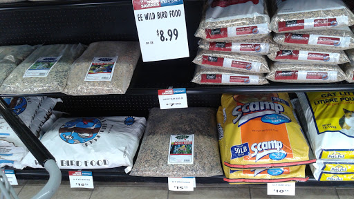 Grocery Store «Metamora Foodland», reviews and photos, 3889 S Lapeer Rd, Metamora, MI 48455, USA