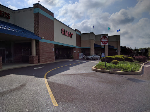 Grocery Store «Giant Food Stores», reviews and photos, 611 Main St, Harleysville, PA 19438, USA