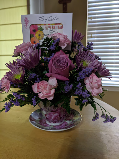 Florist «Pretty-N-Pink Florist Inc», reviews and photos, 8106 Kripple K Rd, Denham Springs, LA 70726, USA