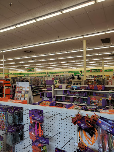 Dollar Store «Dollar Tree», reviews and photos, 2821 E Euclid Ave, Des Moines, IA 50317, USA