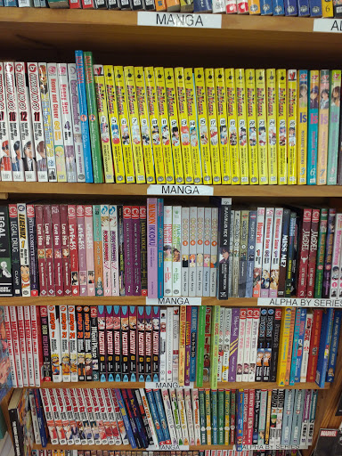 Book Store «Half Price Books», reviews and photos, 31 Orland Square Dr, Orland Park, IL 60462, USA