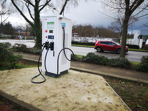 Borne de recharge de véhicules électriques Lidl Charging Station Mulhouse