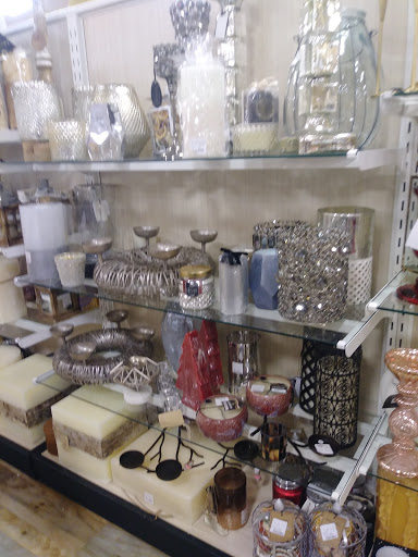 Department Store «HomeGoods», reviews and photos, 11100 W Burleigh St #140, Wauwatosa, WI 53222, USA