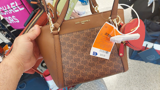 Shopping Mall «NorthOaks Shopping Center», reviews and photos, Farm to Market 1960 Rd W & Breck St, Houston, TX 77066, USA