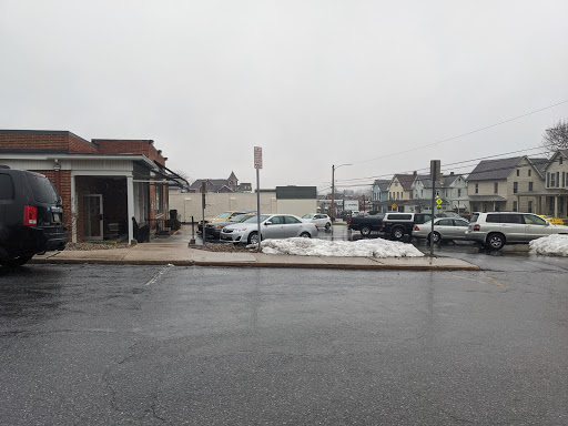 Dry Cleaner «Classic Drycleaners and Laundromats», reviews and photos, 665 Market St, Lemoyne, PA 17043, USA