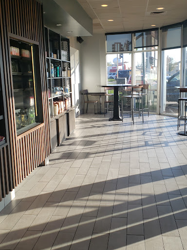 Coffee Shop «Starbucks», reviews and photos, 1700 Avenue of Mid-America, Effingham, IL 62401, USA