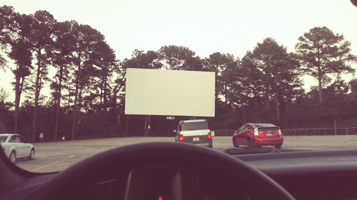 Drive-in Movie Theater «Starlight Drive-In Theatre and Flea Market», reviews and photos, 2000 Moreland Ave SE, Atlanta, GA 30316, USA