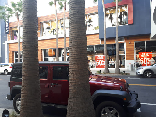 Shopping Mall «The Pike Outlets», reviews and photos, 95 S Pine Ave, Long Beach, CA 90802, USA