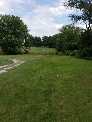 Golf Course «Spring Hills Golf Course», reviews and photos, 6571 S Cleveland Massillon Rd, Clinton, OH 44216, USA