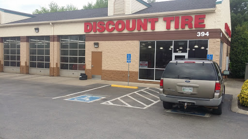 Tire Shop «Discount Tire Store - Franklin, TN», reviews and photos, 394 Southwinds Dr, Franklin, TN 37064, USA