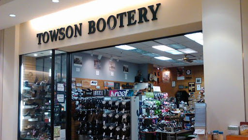 Towson Bootery, 810 Kenilworth Dr, Towson, MD 21204, USA, 