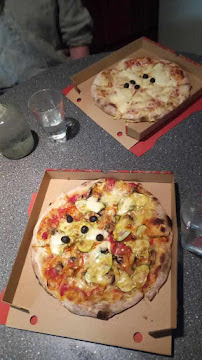 Plats et boissons du Pizzeria PIZZA VIVAL à Villefranche-de-Rouergue - n°4