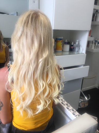 Hair Salon «Santa Monica Beauty Salon», reviews and photos, 1333 2nd St #27, Santa Monica, CA 90401, USA