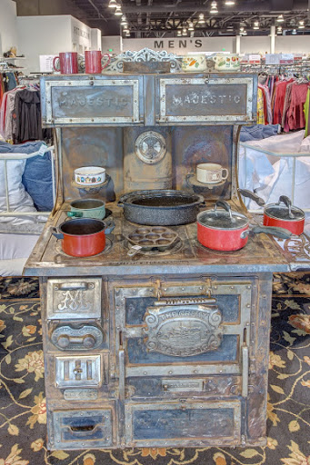 Thrift Store «TAGs Thrift», reviews and photos