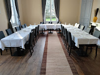Atmosphère du Restaurant Château de Puybelliard à Chantonnay - n°1