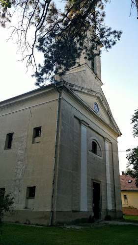 Értékelések erről a helyről: Szentháromság-templom, Pécs - Templom