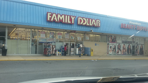 Dollar Store «FAMILY DOLLAR», reviews and photos, 6711 Annapolis Rd, Landover Hills, MD 20784, USA