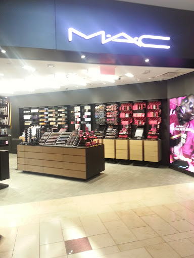 Shopping Mall «Westfield Annapolis», reviews and photos, 2002 Annapolis Mall Rd, Annapolis, MD 21401, USA