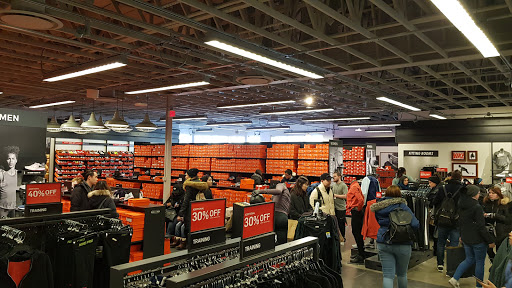 Clothing Store «Nike Factory Store», reviews and photos, 600 Bluebird Ct, Central Valley, NY 10917, USA