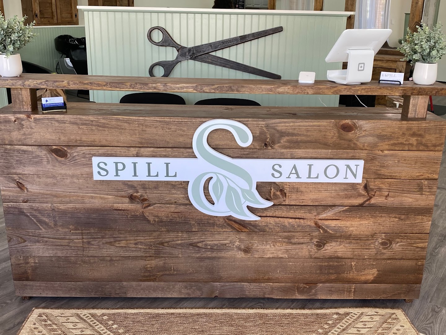 Spill Salon