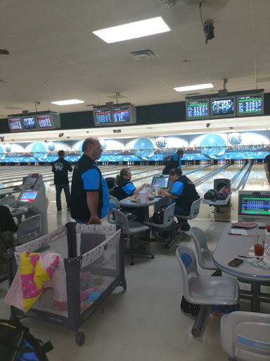 Bowling Alley «West Ridge Lanes Family Fun», reviews and photos, 1935 SW Westport Dr, Topeka, KS 66604, USA