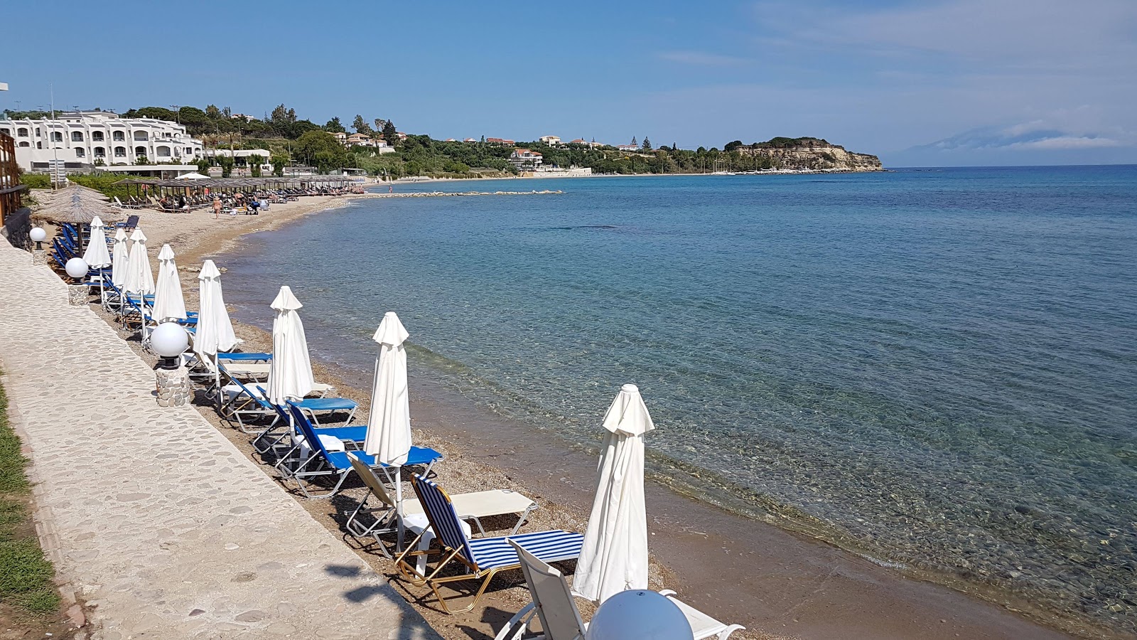 Photo de Bouka Beach avec plage sans baie