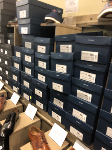 Shoe Store «DSW Designer Shoe Warehouse», reviews and photos, 8389 Leesburg Pike, Vienna, VA 22182, USA