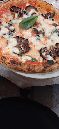 Pizza du Restaurant italien O'scià Pizzeria Napoletana à Paris - n°16
