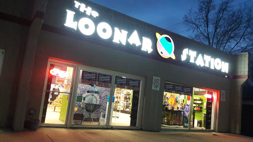 Loonar Station, 3951 West Rd, Trenton, MI 48183, USA, 
