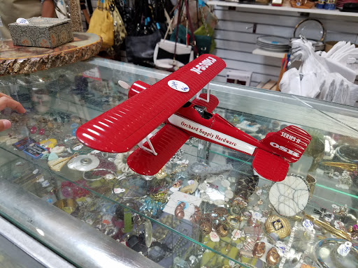 Thrift Store «Superior Thrift Store», reviews and photos, 1135 N Wilson Way, Stockton, CA 95205, USA